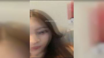 网红肉感小美女（户外勾搭十三妹），半路上勾搭路人回家结果被各种爆操