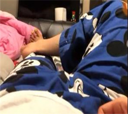 韩国裸聊自慰01 mp4