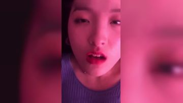 骚气女学生原来有个白虎嫩穴，操起来就是爽～