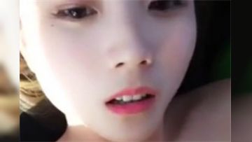 一坊新人漂亮美女主播南山小妹0315和炮友户外车内一多大秀