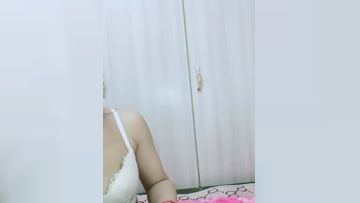 翘臀美美❤️-屁股太翘了，逼 也很肥，这黑丝翘臀，后入最爽，高颜值小妹子真讨人喜欢呀！第05集