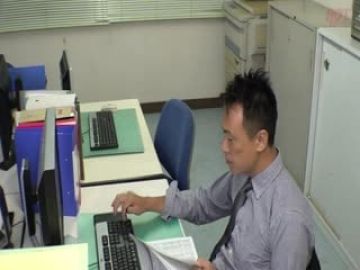 016DHT-0687残业中の人妻熟女OLふたりきりの深夜オフィスで中出し绝顶不伦第05集