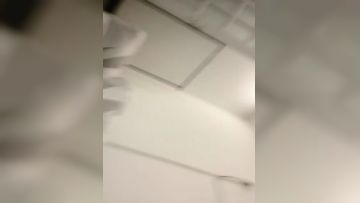 瘦猴先生探花2023410凌晨场次，胖子带班约个毛呢大衣的阿姨软磨硬泡推到到床上啪啪第07集