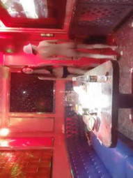 【炮哥歌厅探花】，全网商K独家，四五个小姐姐排排站，任君挑选，激情4P，歌声伴着酒精刺激，精彩佳作