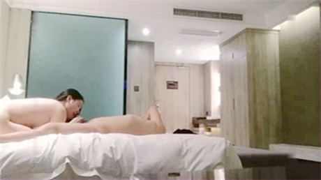 丰满身材妹子啪啪 洗完澡口交上位骑乘大力猛操非常诱人