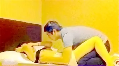 快要结婚的前女友放不下和前男友的感情酒店背着未婚...