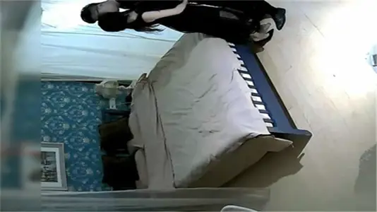 OL人妻の诱惑 黑丝高跟配蕾丝紧身裙的长发美艳御姐办公室激情实录